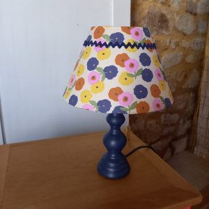 Lampe à poser "Petites fleurs"