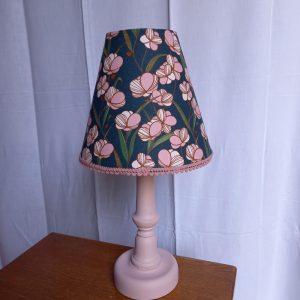 Lampe à poser "Fleur pompon"